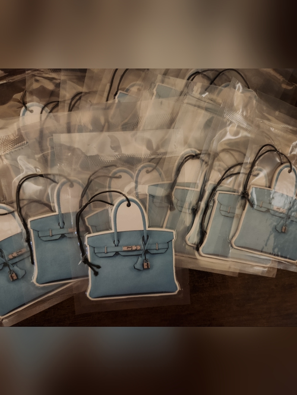 BUNDLE OF 15 SCENTED CAR/AIR FRESHENERS